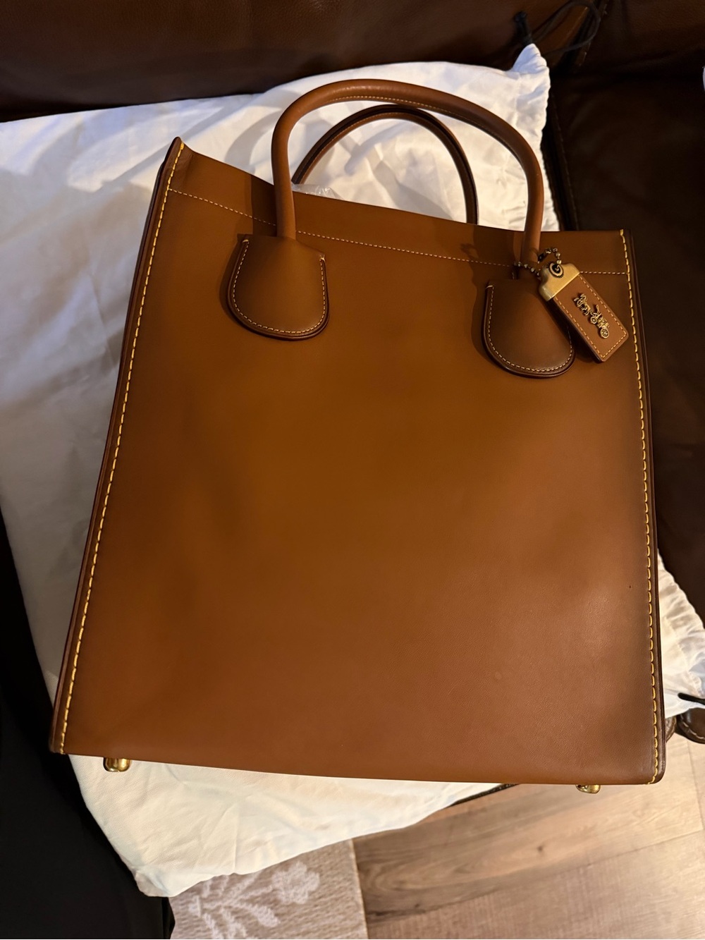 Coach Cashin Carry Tote XL - Picture 2 of 12